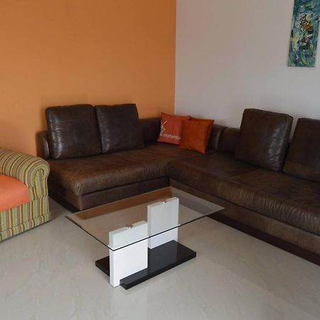 Apartamento T1 Mobiliado Com Wi-Fi Прая Екстериор снимка